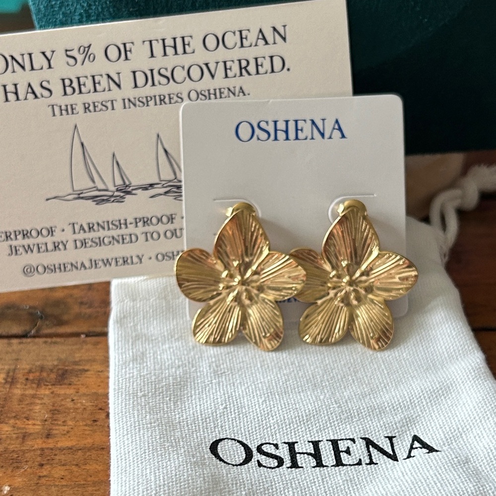 Oshena designer beachwear‎ BOHO Hibiscus Earrings FREE jewelry box!
